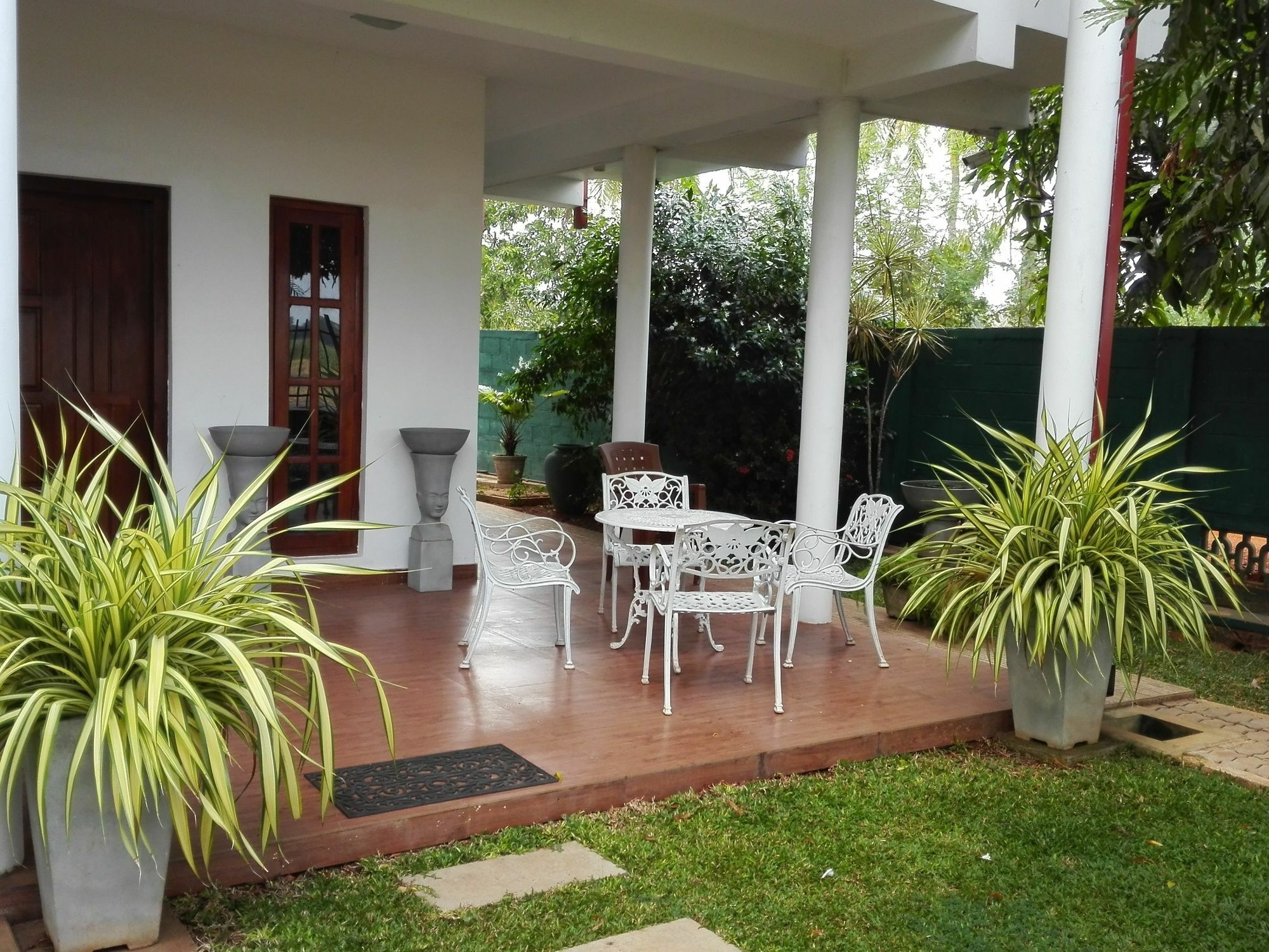 Salubrious Resort Anuradhapura Exterior foto